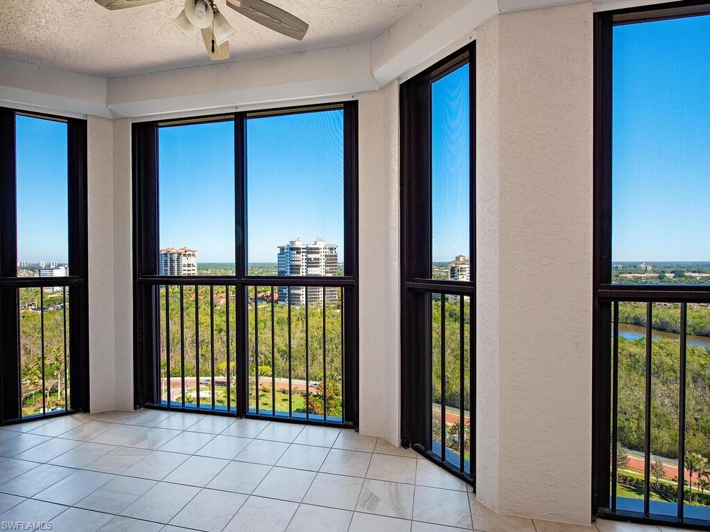 CARLYSLE AT BAY COLONY - Residential
