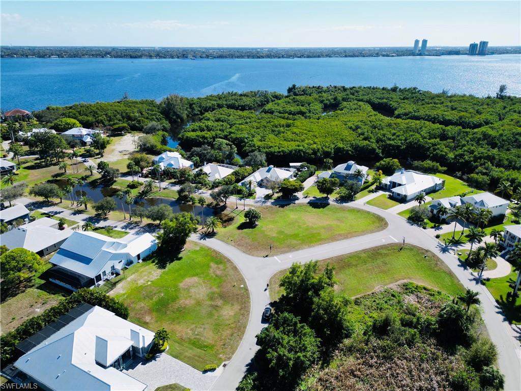 MARSH POINTE - Land
