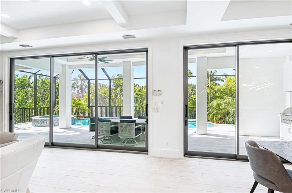 HIDEAWAY BEACH - Residential