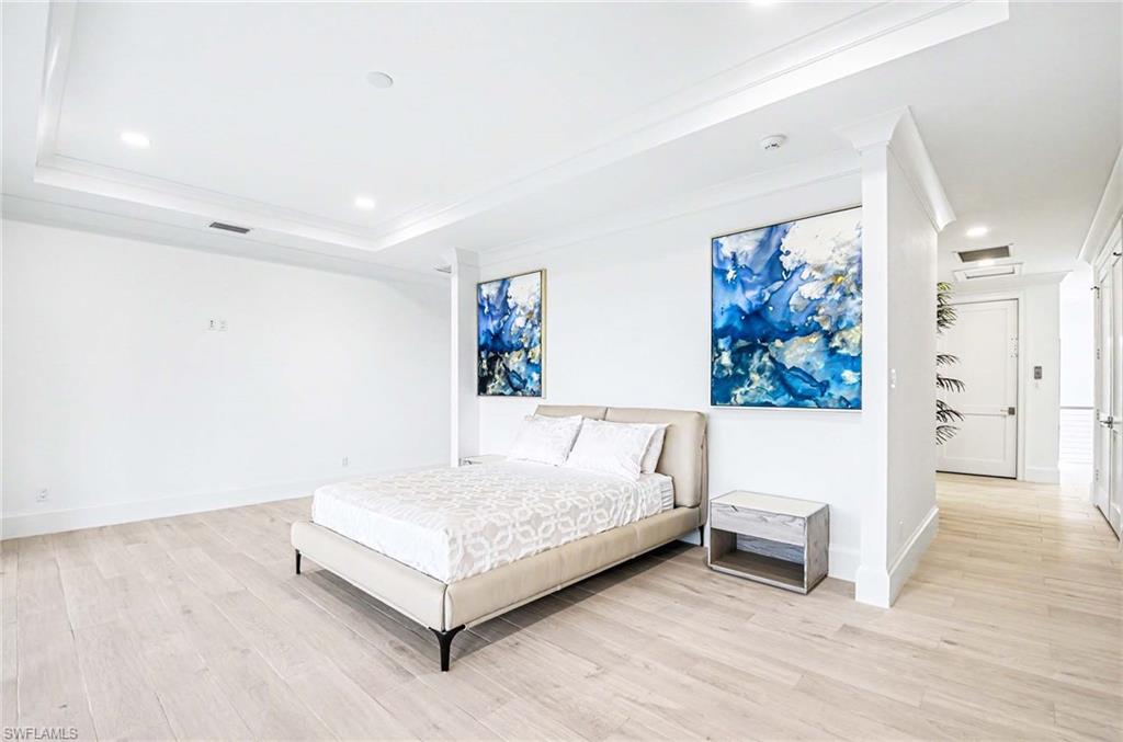 HIDEAWAY BEACH - Residential