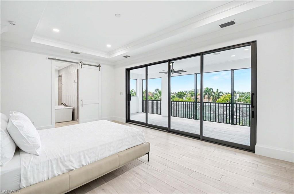 HIDEAWAY BEACH - Residential