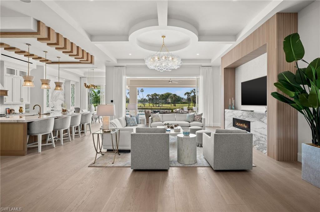MOORINGS - Residential