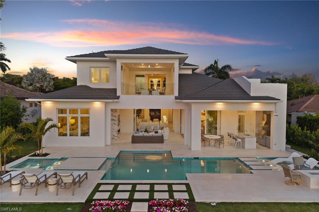 MOORINGS - Residential
