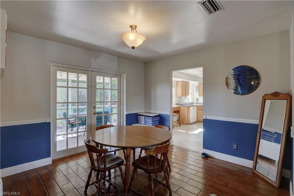 SAN CARLOS PARK - Residential