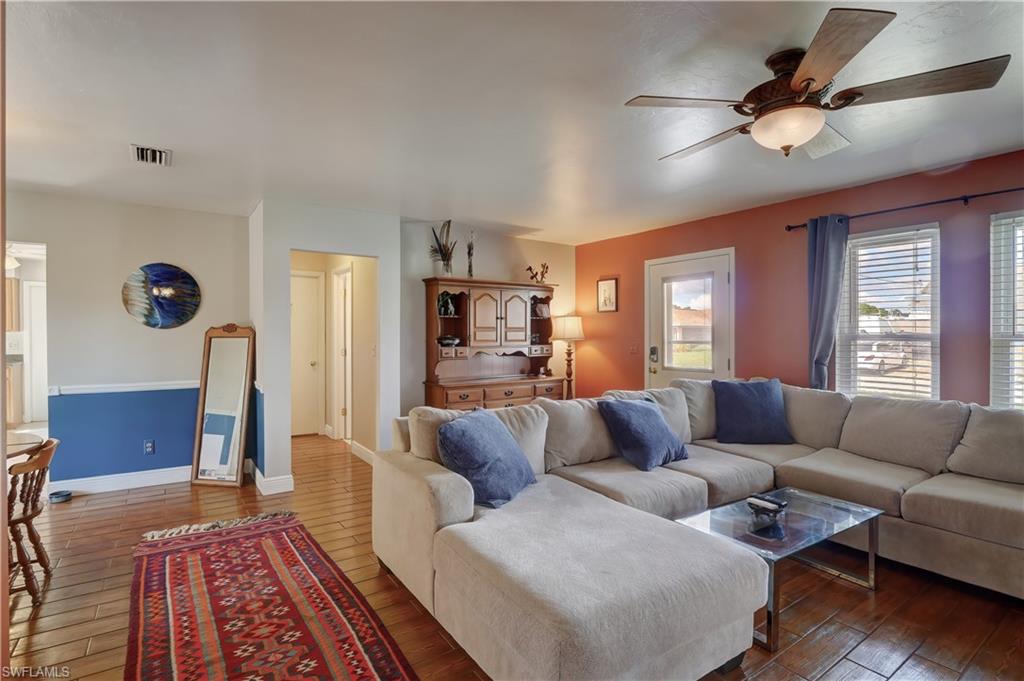 SAN CARLOS PARK - Residential