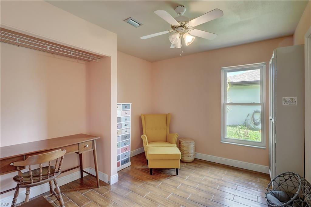 SAN CARLOS PARK - Residential