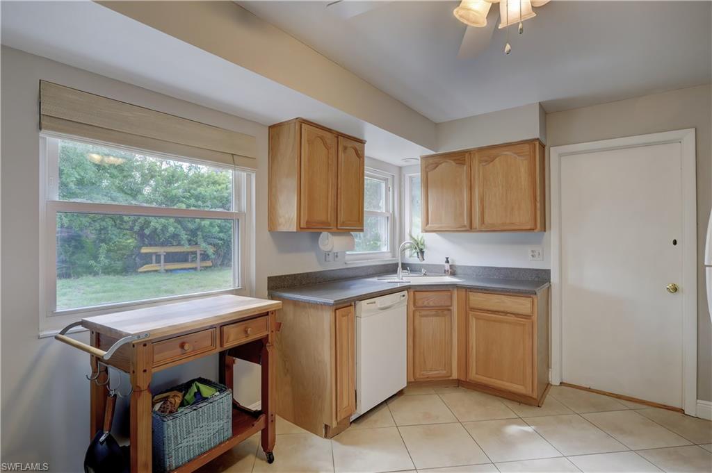SAN CARLOS PARK - Residential