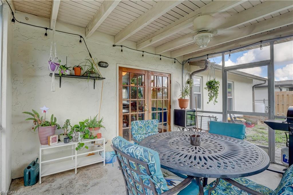 SAN CARLOS PARK - Residential