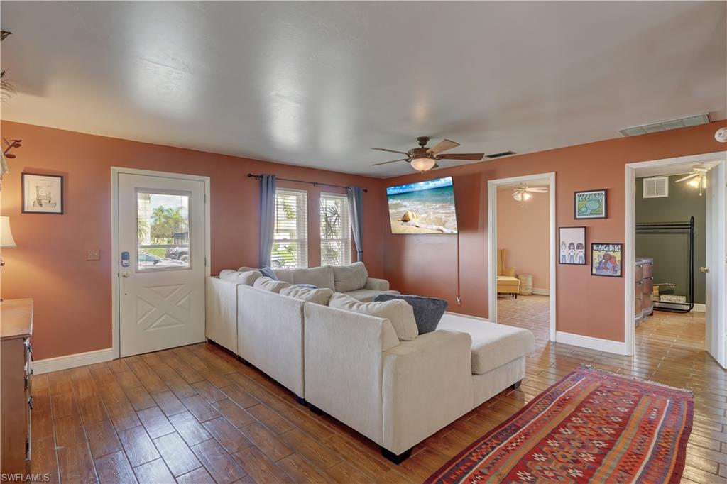 SAN CARLOS PARK - Residential
