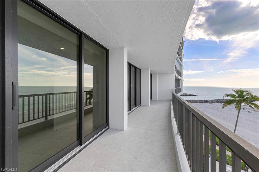 ADMIRALTY POINT - Residential