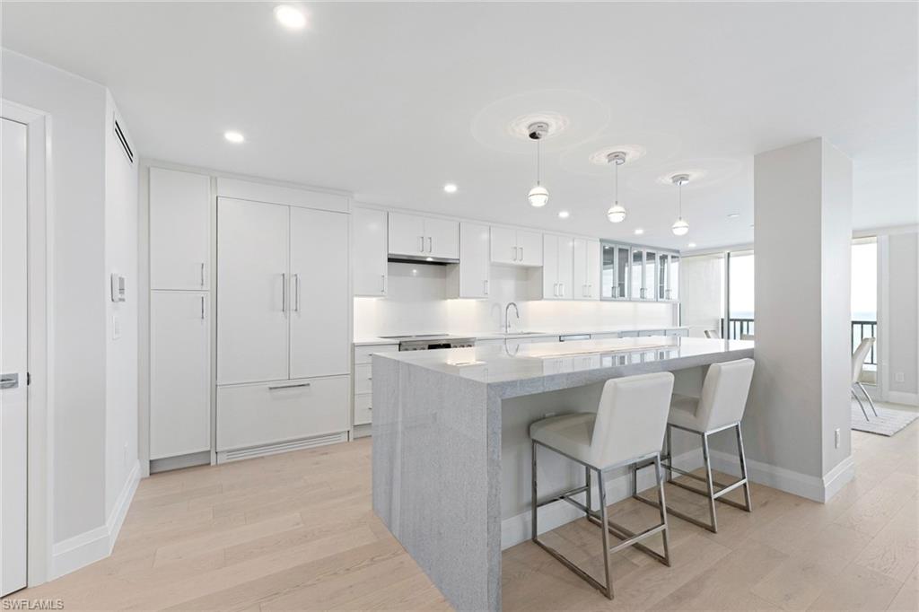 ADMIRALTY POINT - Residential