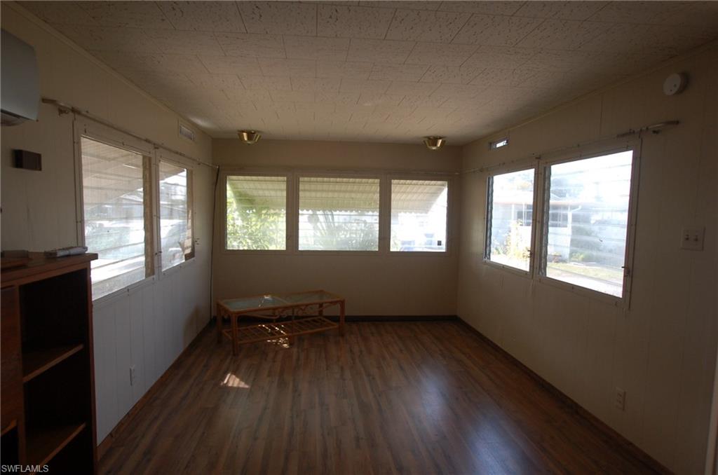 MOBILE MANOR - Residential