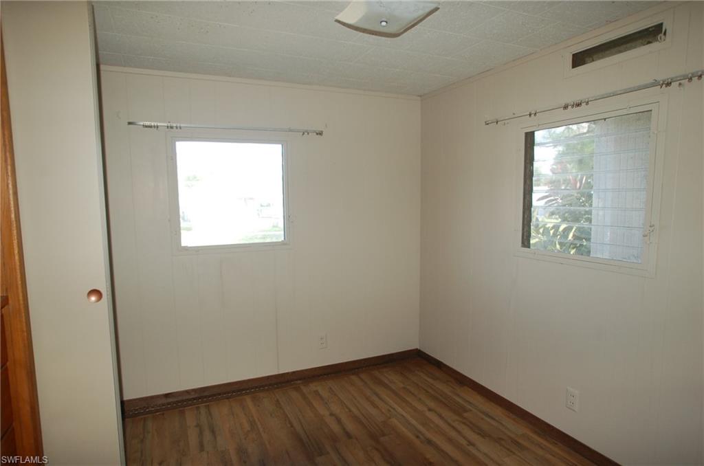 MOBILE MANOR - Residential