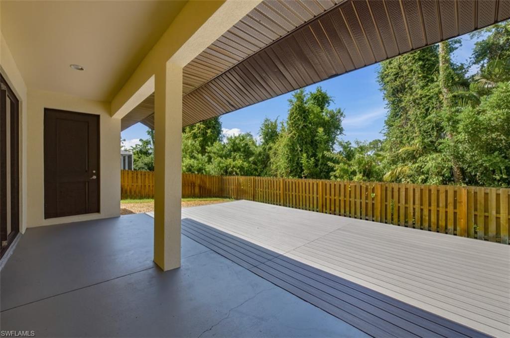 SAN CARLOS PARK - Residential