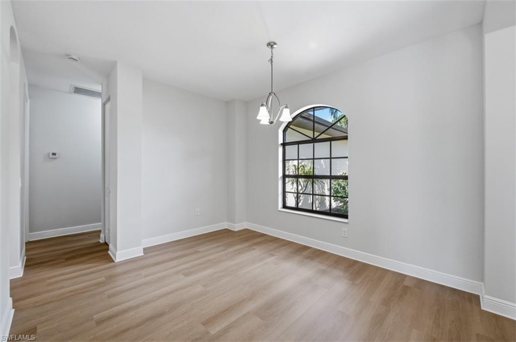 SAN CARLOS PARK - Residential