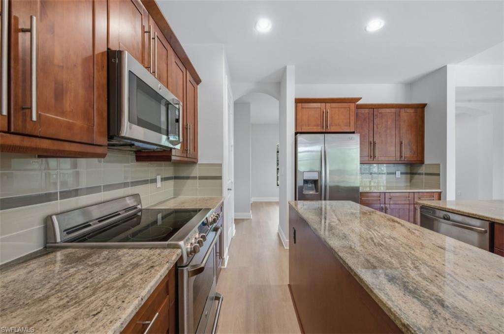 SAN CARLOS PARK - Residential