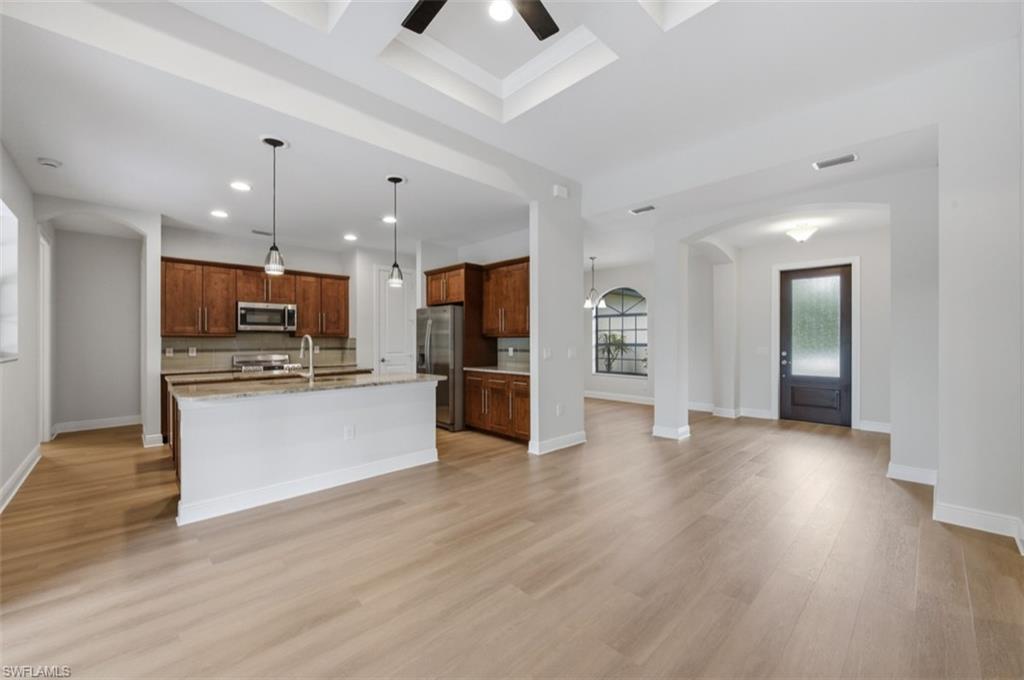 SAN CARLOS PARK - Residential