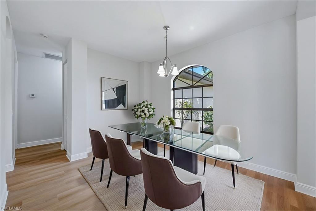 SAN CARLOS PARK - Residential