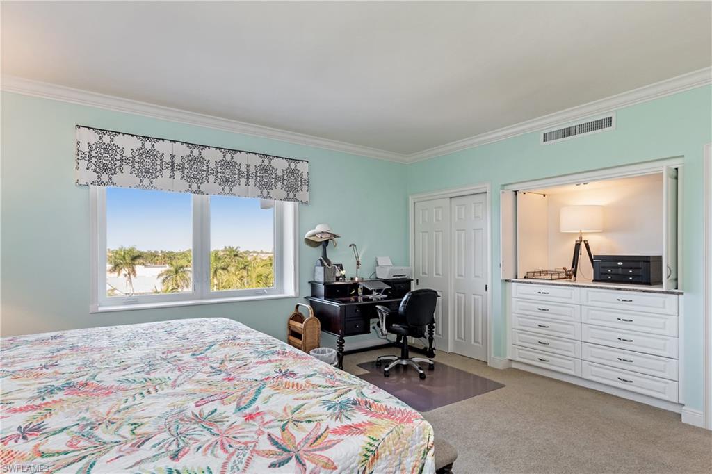 BAY TERRACE - Residential