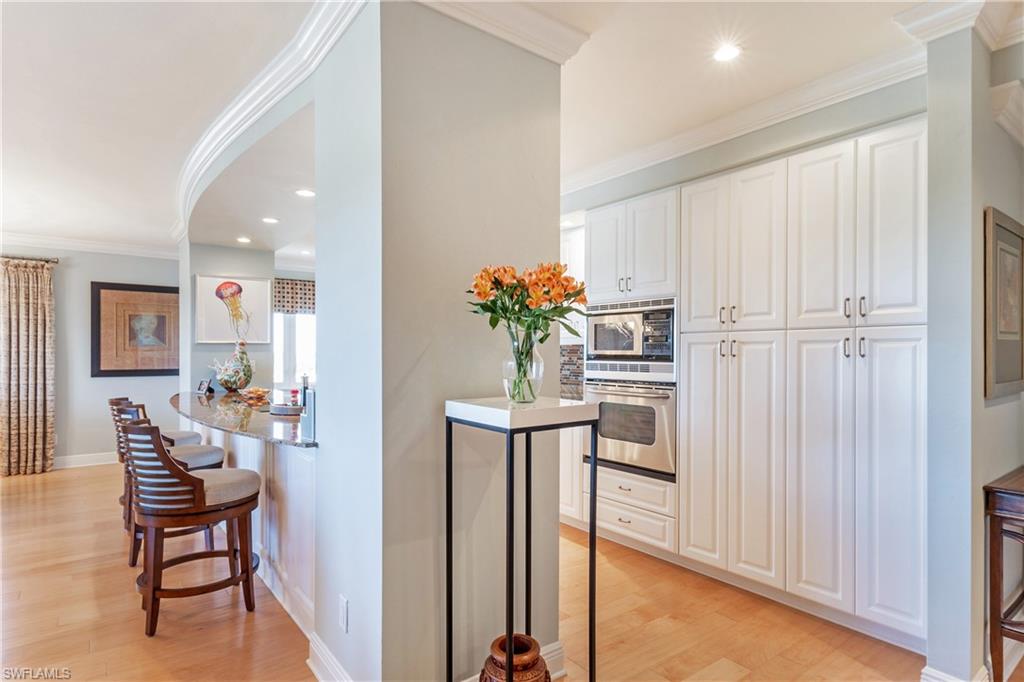 BAY TERRACE - Residential