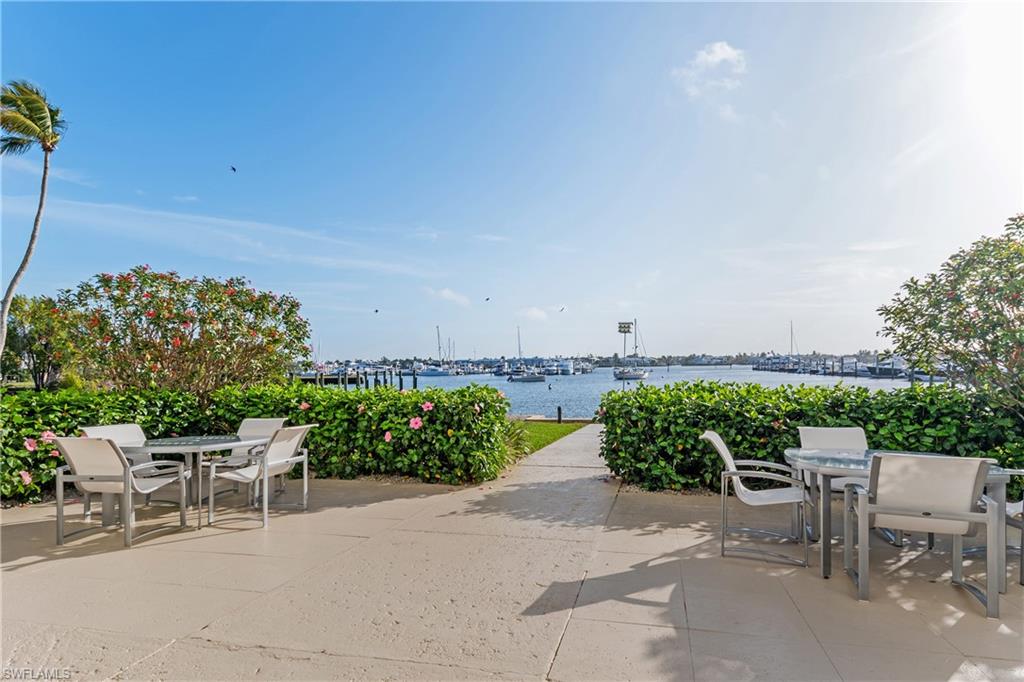 BAY TERRACE - Residential
