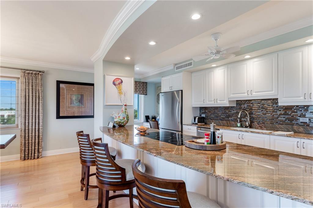 BAY TERRACE - Residential