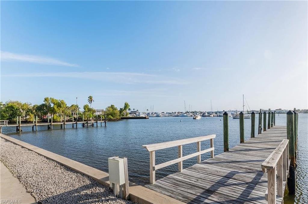 BAY TERRACE - Residential