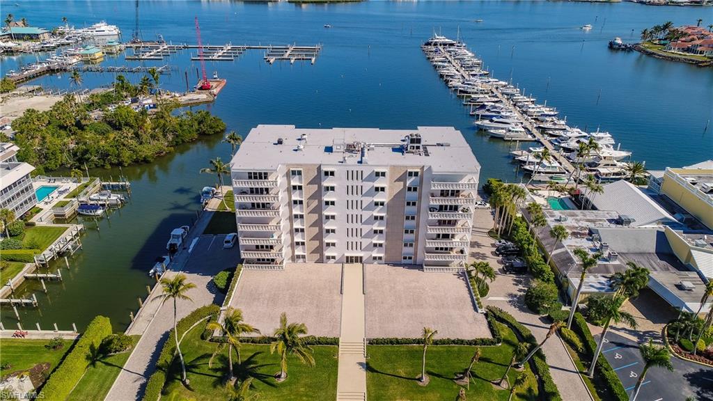BAY TERRACE - Residential