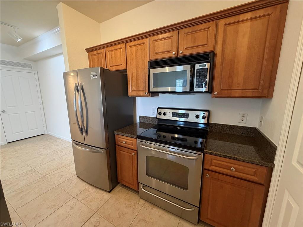 POSITANO PLACE - Residential Lease
