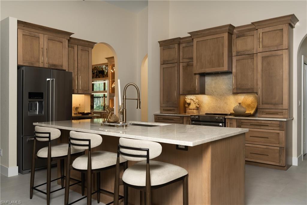 GOLDEN GATE ESTATES - Residential