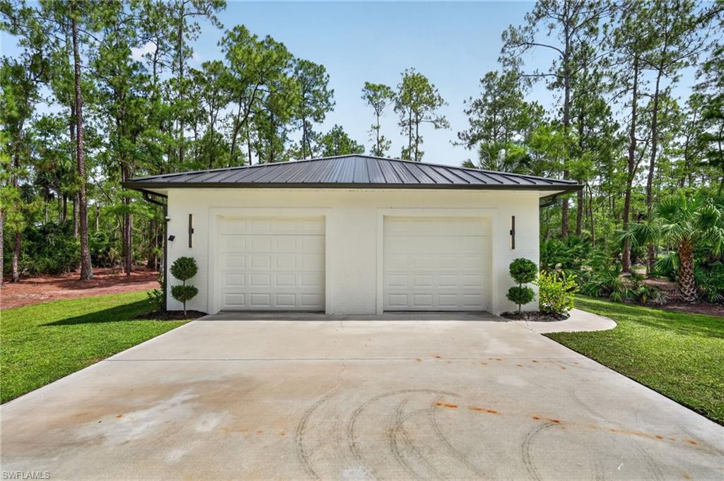 GOLDEN GATE ESTATES - Residential