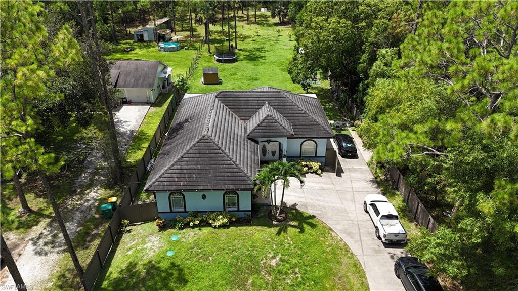 GOLDEN GATE ESTATES - Residential