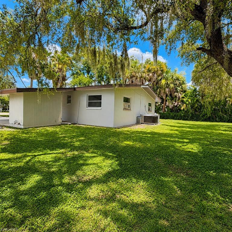 FORT MYERS - Residential Lease