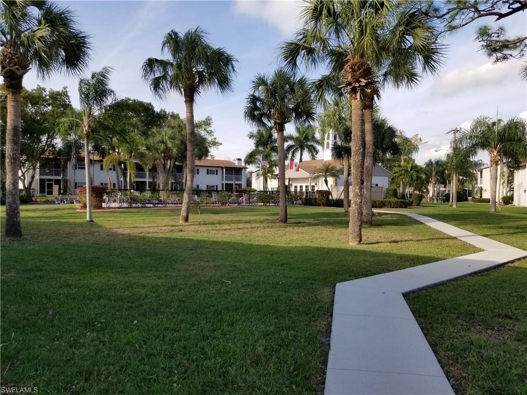 FOXMOOR CONDO - Residential