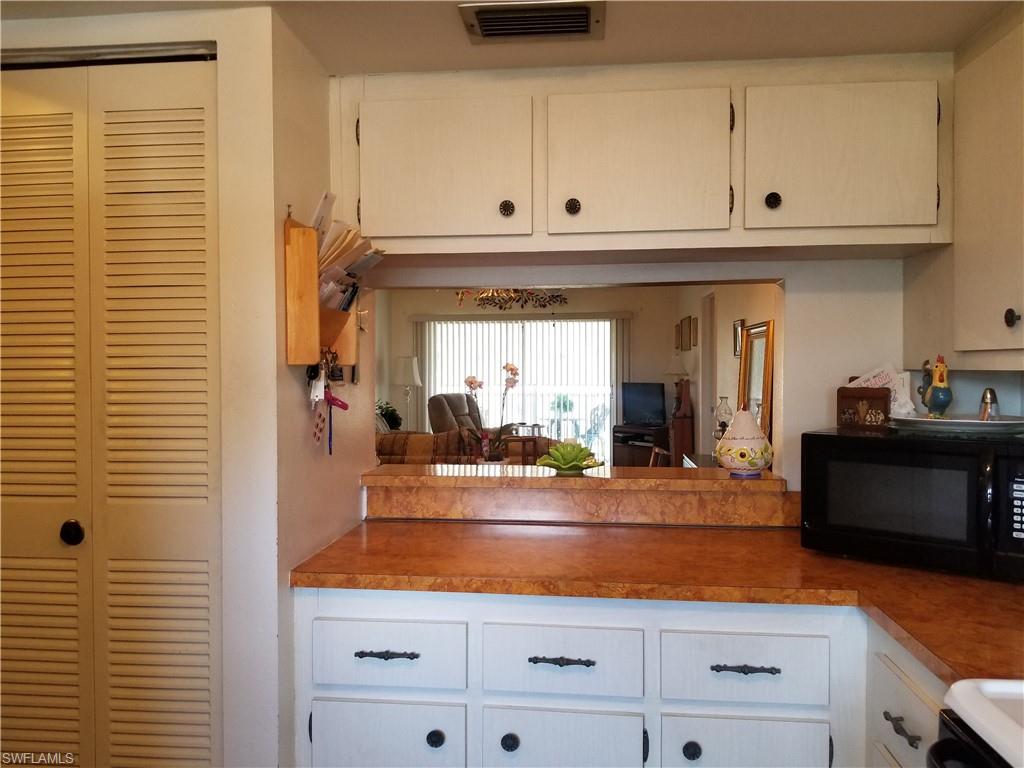 FOXMOOR CONDO - Residential