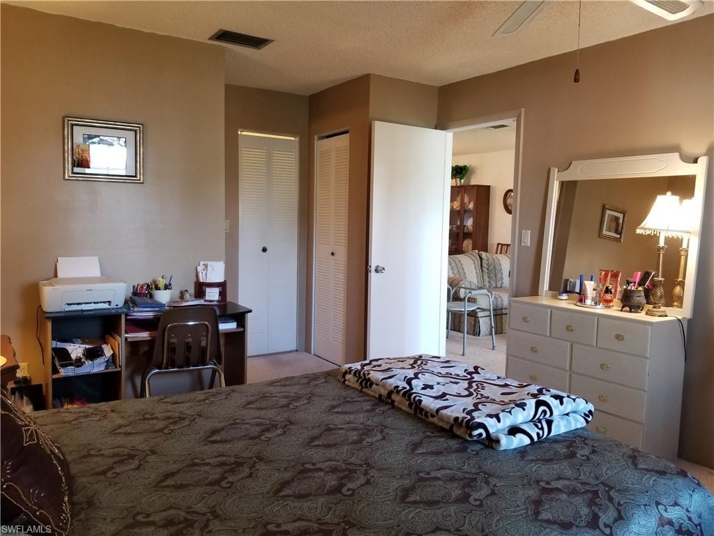 FOXMOOR CONDO - Residential
