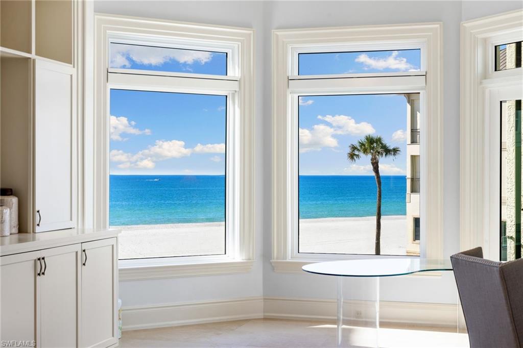 BAREFOOT BEACH - Residential