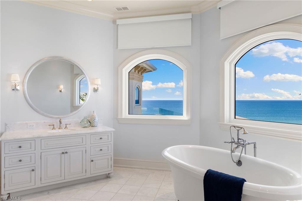 BAREFOOT BEACH - Residential