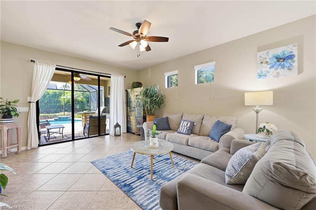 WINDING CYPRESS - Residential
