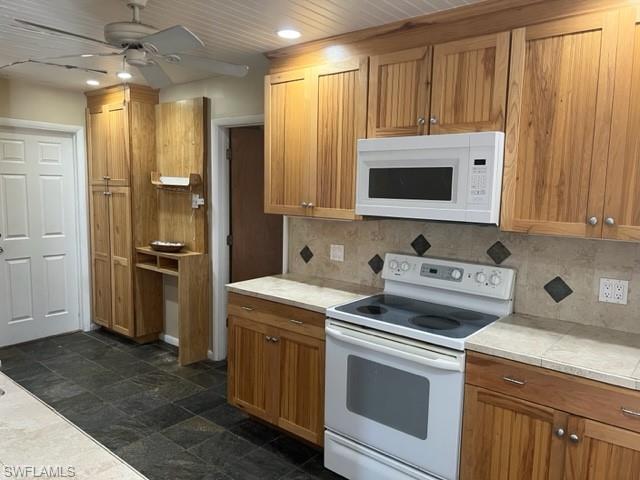 SAN CARLOS PARK - Residential Lease