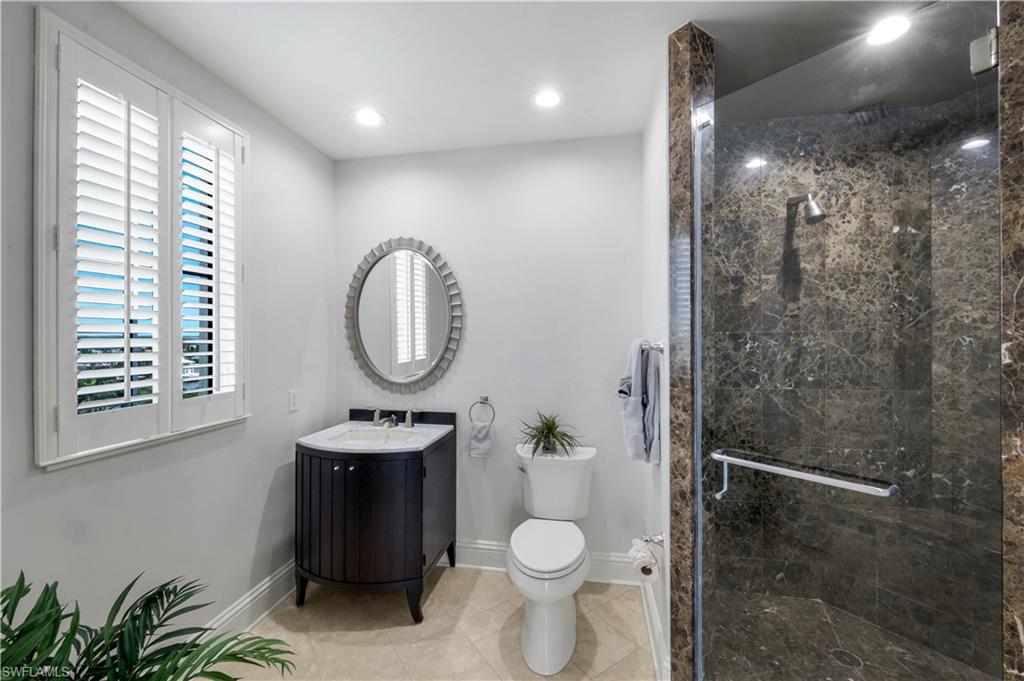 SEASONS AT NAPLES CAY - Residential