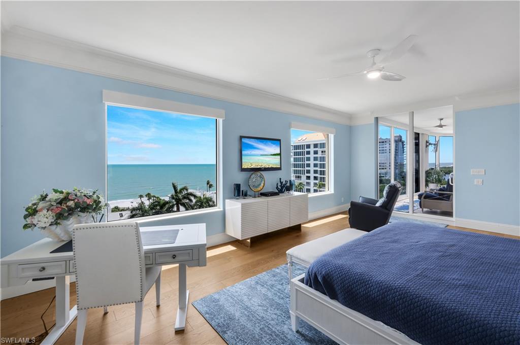 SEASONS AT NAPLES CAY - Residential