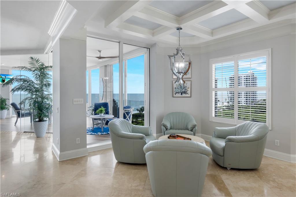 SEASONS AT NAPLES CAY - Residential