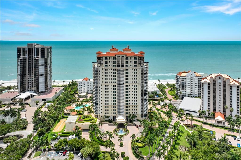 SEASONS AT NAPLES CAY - Residential