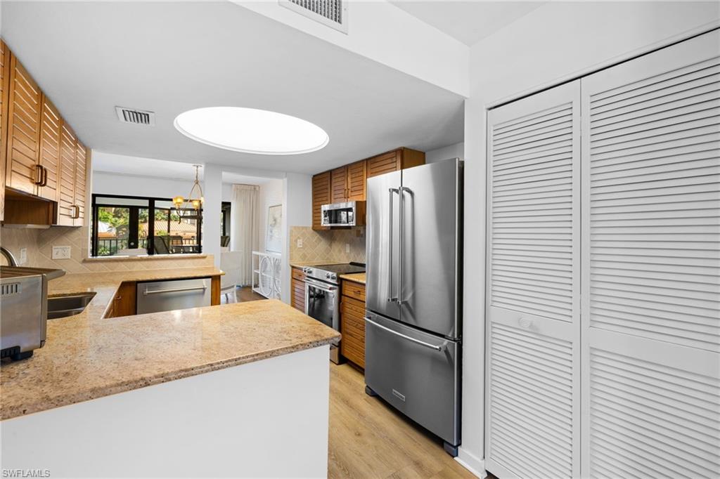 INTERLACHEN - Residential