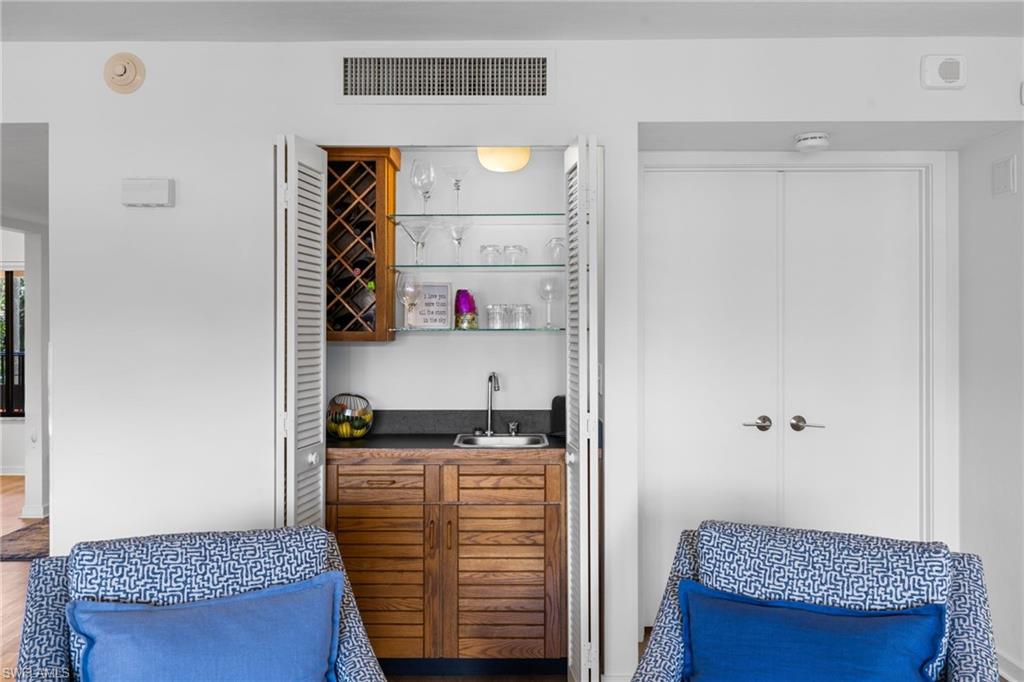 INTERLACHEN - Residential