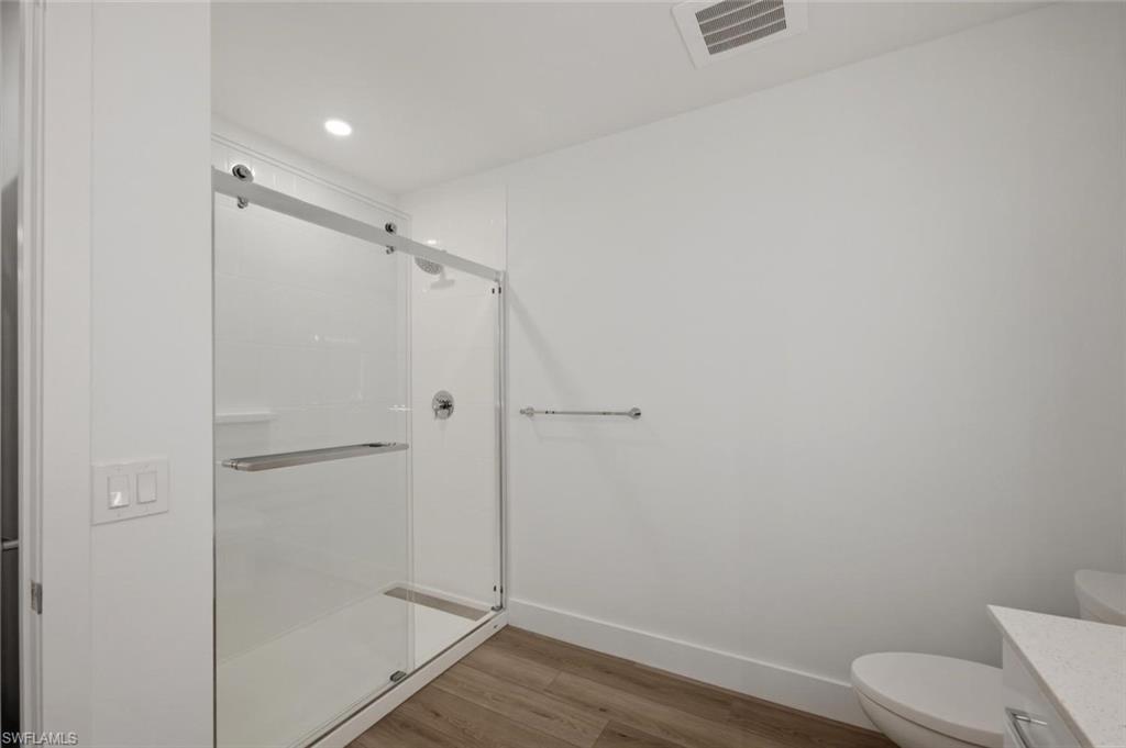ASCENT AT METROPOLITAN NAPLES - Residential Lease