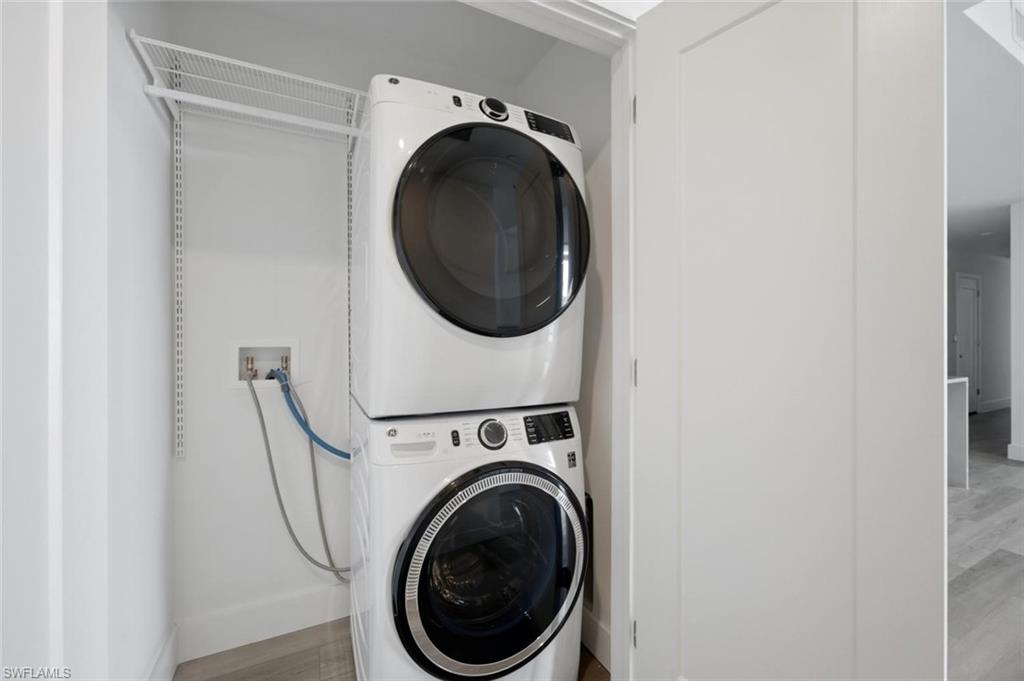 ASCENT AT METROPOLITAN NAPLES - Residential Lease