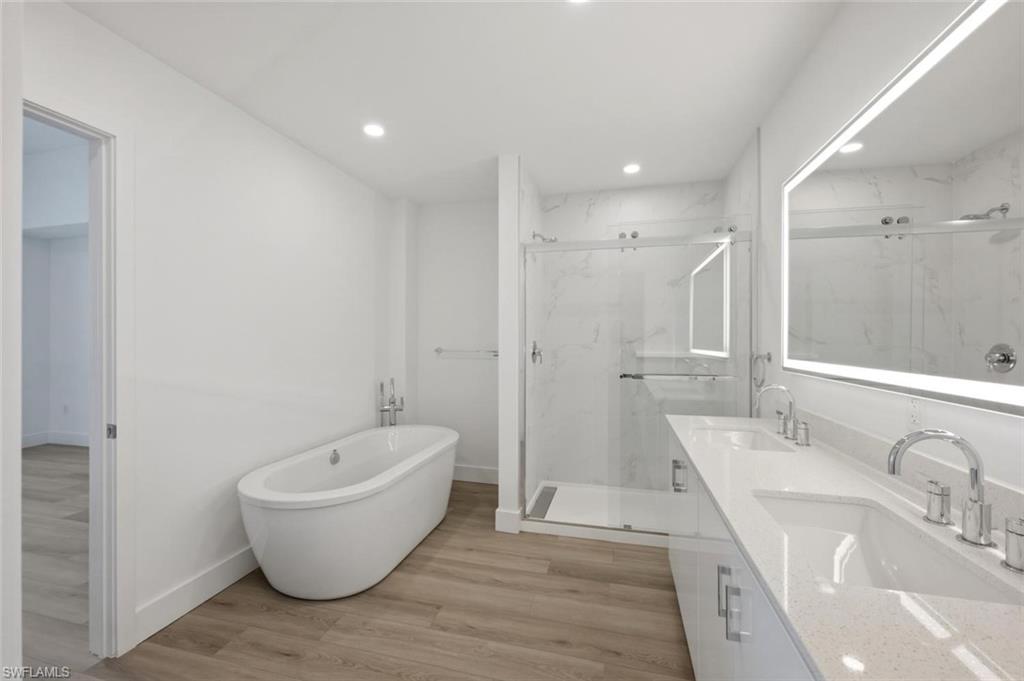 ASCENT AT METROPOLITAN NAPLES - Residential Lease