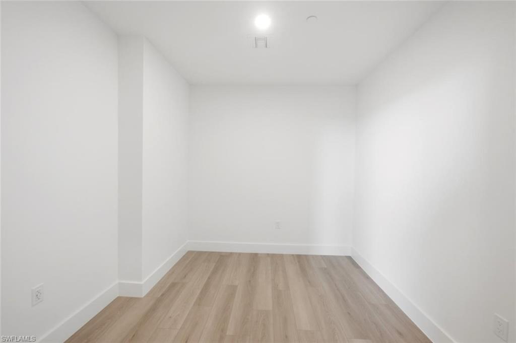 ASCENT AT METROPOLITAN NAPLES - Residential Lease